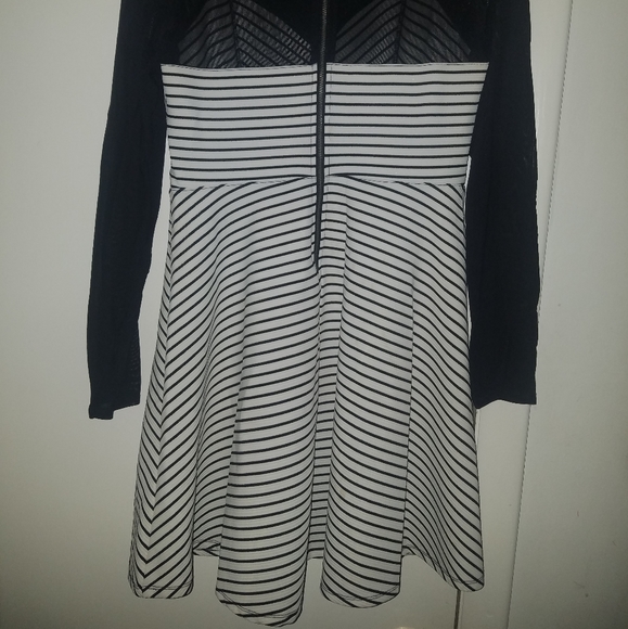 DRESS - Picture 4 of 4